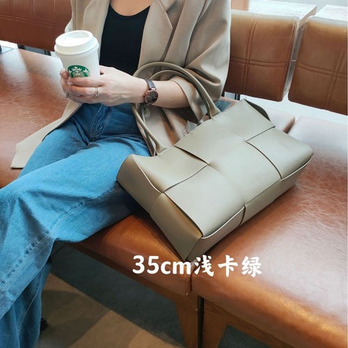 European and American retro Song Hye Kyo same style genuine leather woven handbag tote bag shopping bag single shoulder portable mother-in-law bag