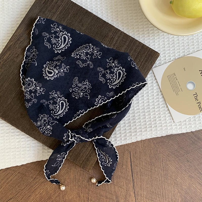 Bufanda triangular, cintura, nuevo estilo, protección para el cuello, bufanda pequeña, colgante de perlas, bufanda de seda, bolsa de flores con sentido avanzado, pañuelo en la cabeza, cinturón para el cabello al por mayor