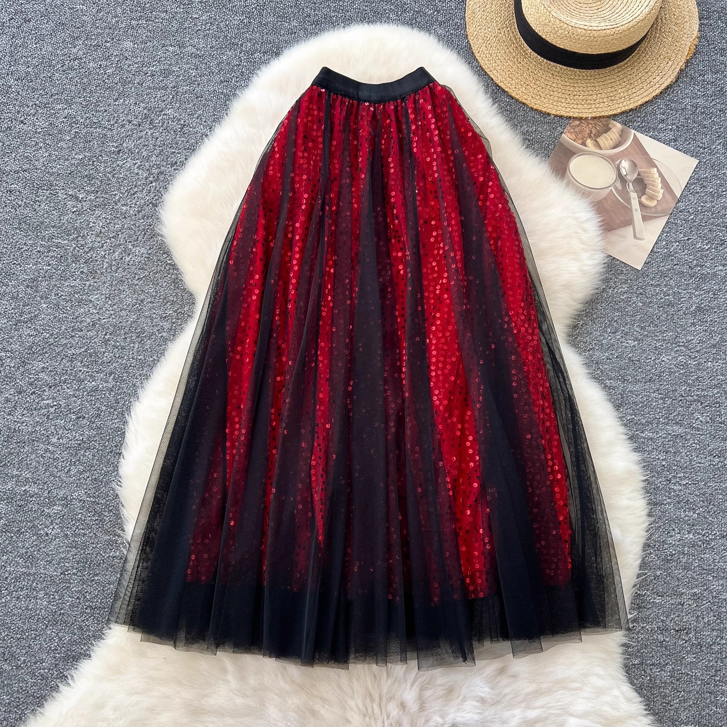 Dámská sukně do a ze sametu a síťoviny s flitry a elastickým pasem_voghion.com