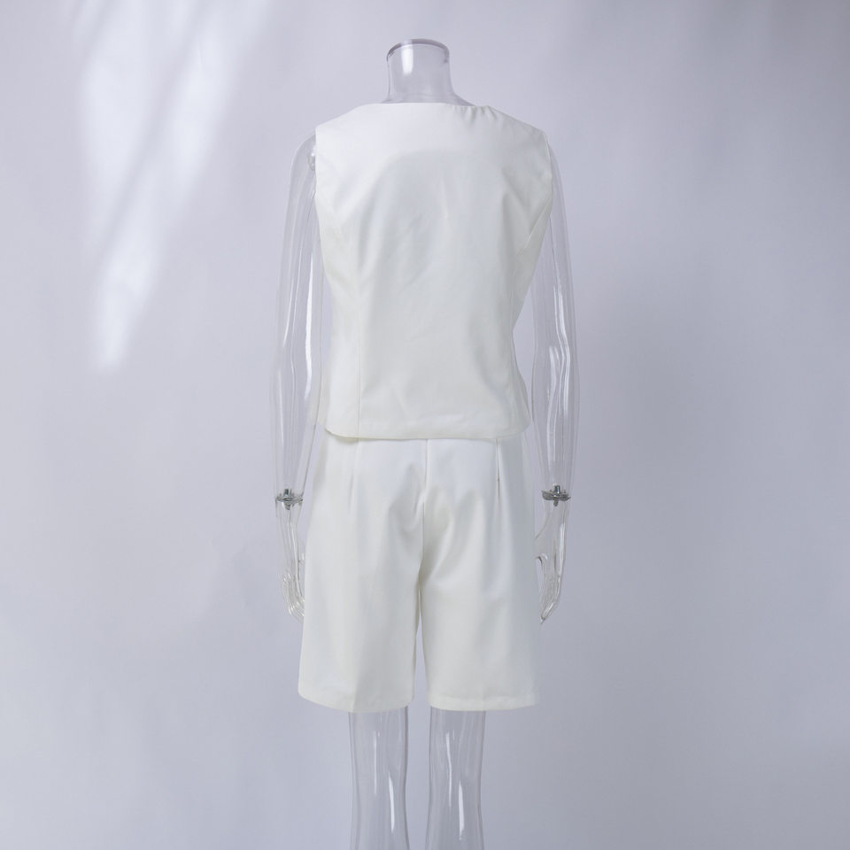 Bộ vest nữ áo gile cổ V cài khuy một hàng kèm quần short ống thẳng — Màu trắng, Màu xám, Màu đen (thêm mới) chi tiết 6
