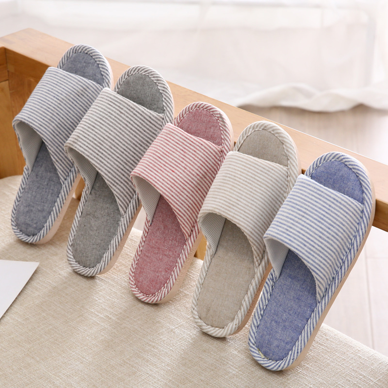 Zapatillas para el hogar de primavera y verano parejas de hombres y mujeres zapatillas de lino a rayas coreanas interior portátil fabricante de suela gruesa japonesa al por mayor
