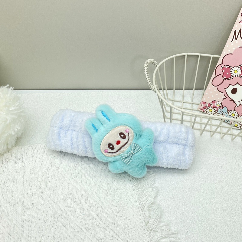 新商品のかわいい布のぬいぐるみのlabubuの醜い人形のぬいぐるみの髪は顔を洗って変な髪を束ねます。|undefined