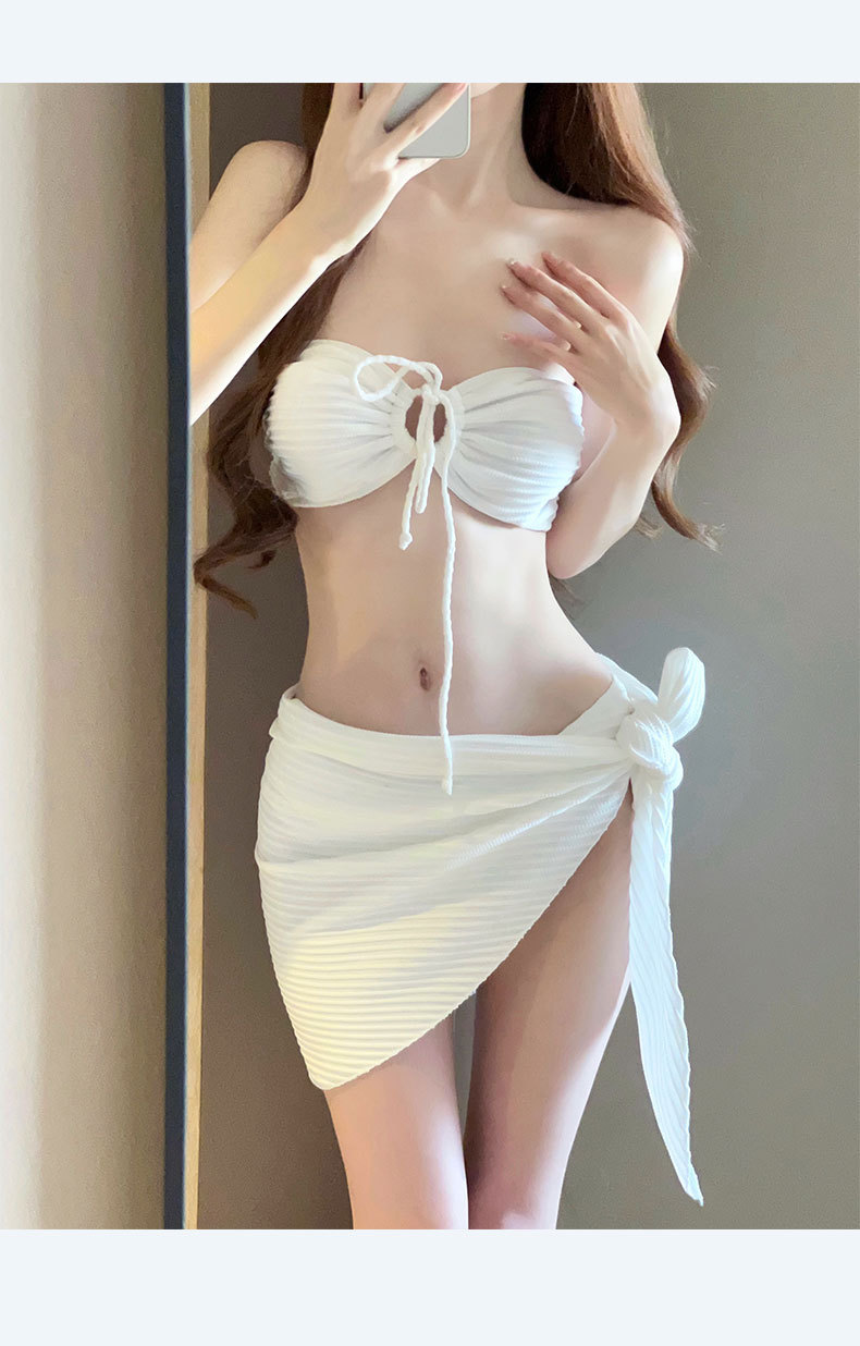 Three-piece Bikini Set Women Sexy Triangle Swimsuit Rose Red_voghion.com
