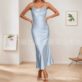 连衣裙;休闲裤;女式衬衫