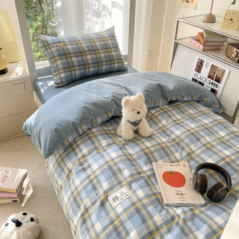 Temporada de apertura cama de dormitorio de estudiantes de color sólido de tres piezas de algodón puro 2025 nuevo estilo sábana cubierta de edredón sábana