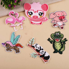 Embroidery patches for clothing decoration, cartoon DIY pink pig, computerized embroidery design, fabric stickers