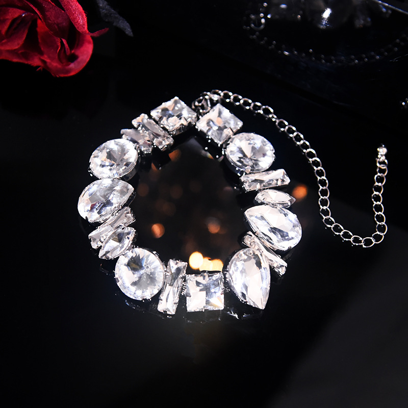 Collier style européen et américain, vente en gros transfrontalière de bijoux en cristal, ras-de-cou en verre surdimensionné, style vintage_voghion.com