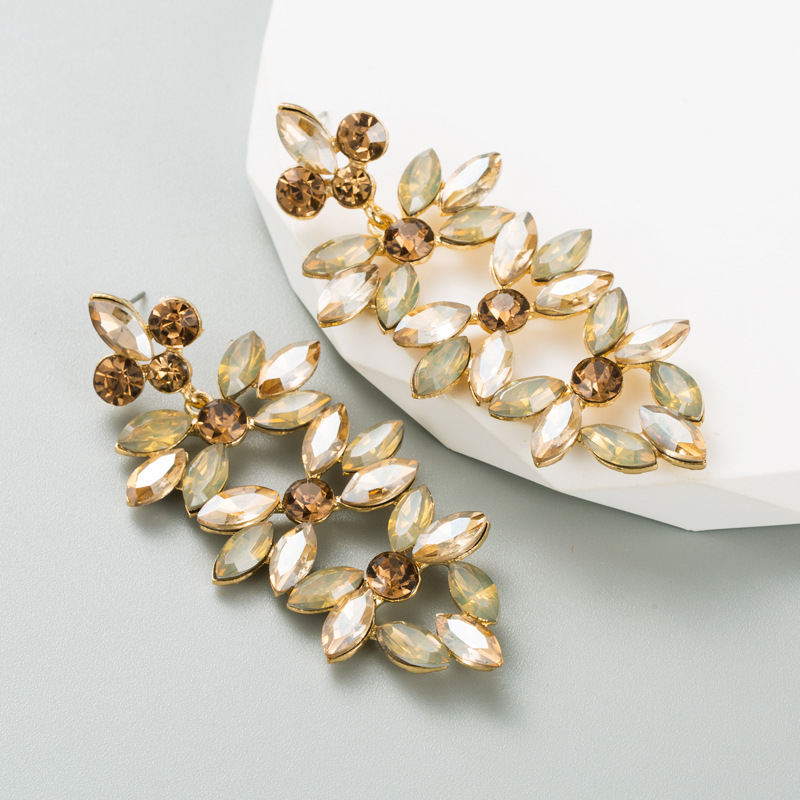 Alloy Ear Needle Material Rhinestones Inlay Material Fashion Geometric Alloy Rhinestones Women's Earrings 1 Pair