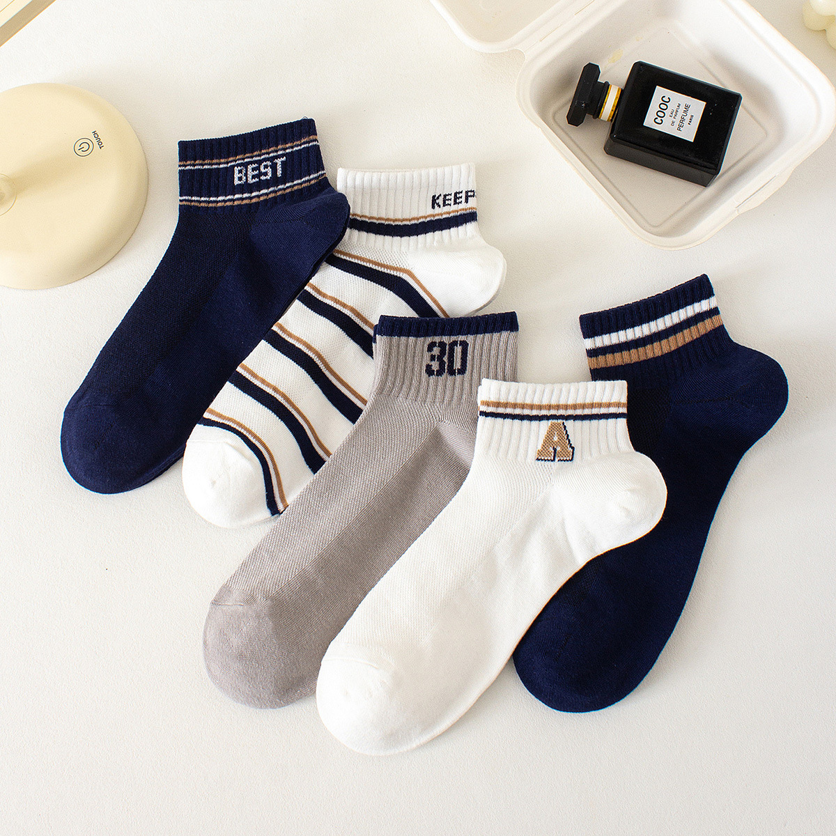 Calcetines de todo fósforo, absorbentes de sudor, transpirables, calcetines de algodón simples para hombres, calcetines deportivos para hombres, calcetines de red en blanco y negro de color sólido deportivo