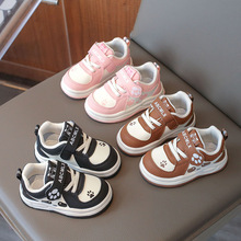 宝宝学步鞋男童时尚百搭运动鞋2025春季新款防滑软底女童婴幼儿鞋