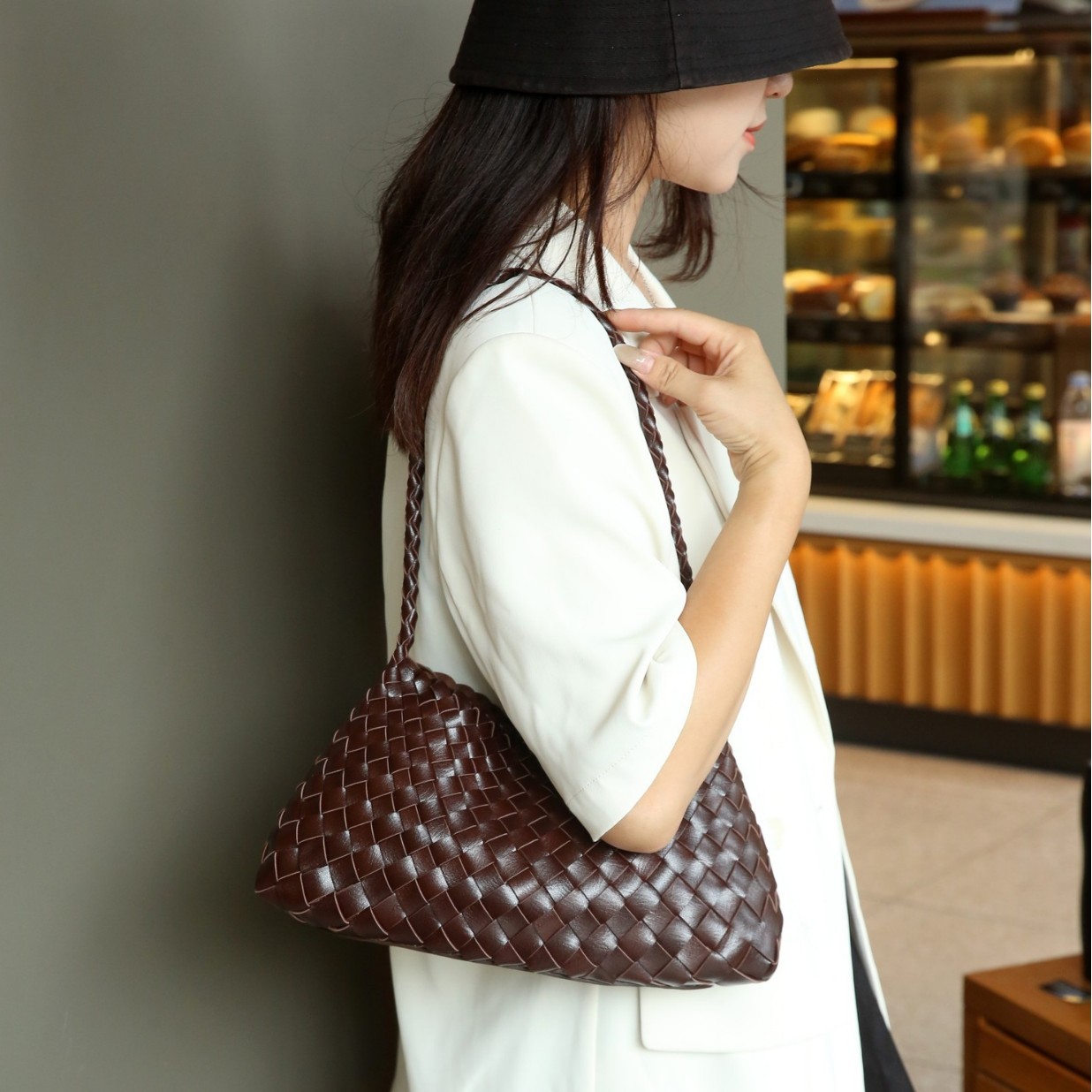 Trending Women's Designer Mini Bag - Genuine Leather Hand-Woven French Style Shoulder Underarm Bag - Thumbnail 3