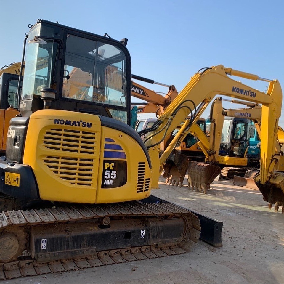 Línea especial exportada a nacionales y extranjeros de segunda mano 55 56 60 Komatsu excavadora camión de movimiento de tierras puro