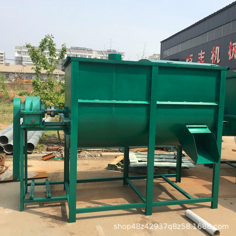 淄博卧式饲料搅拌机米糠花生壳粉碎搅拌机混合颗粒饲料搅拌机