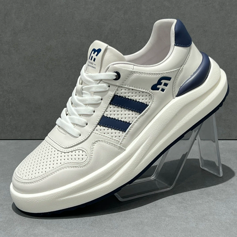 Мужская обувь 2025 летний новый ажурный дышащий маленький белый туфли супер легкий толстый подошв повседневная обувь кожаная универсальная обувь мужская
