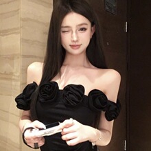 ���w����¶��o��Ĩ��T��Ů�ļ����������OӋ�м����̿��ɫ����