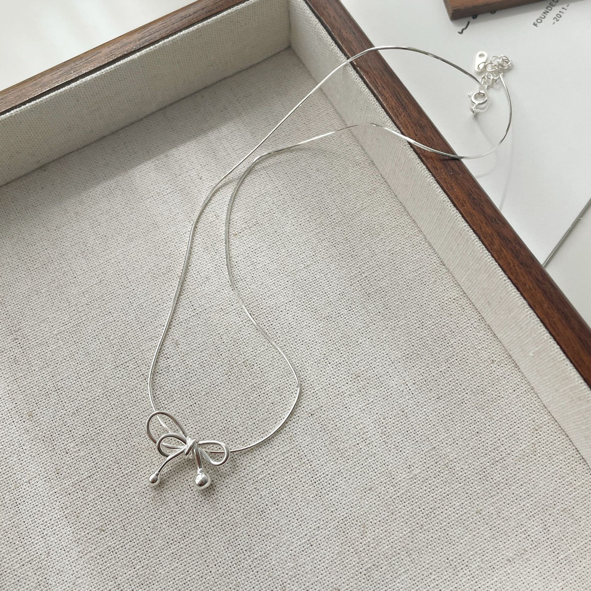 Sterling Silver Simple Style Classic Style Bow Knot Plating Pendant Necklace display picture 5