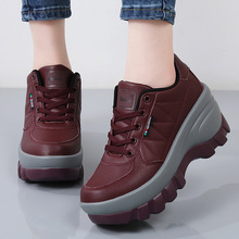 2025新款跨境百搭舒适增高女士时尚厚底松糕透气软底通勤春秋季鞋