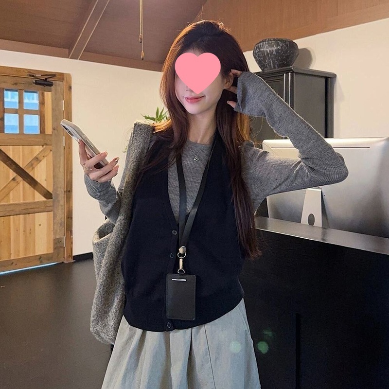 时尚韩系长袖针织衫叠穿挂脖背心女秋季显瘦百搭工装休闲裤三件套|undefined