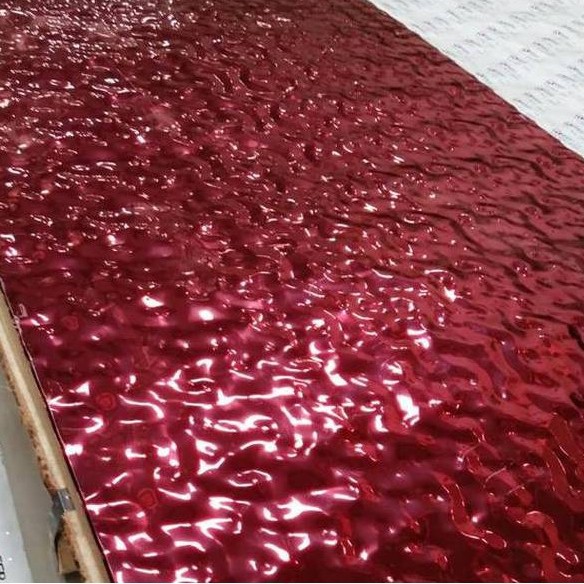 厂家批量生产彩色304不锈钢水波纹板天花吊顶波纹压花镜面装饰板