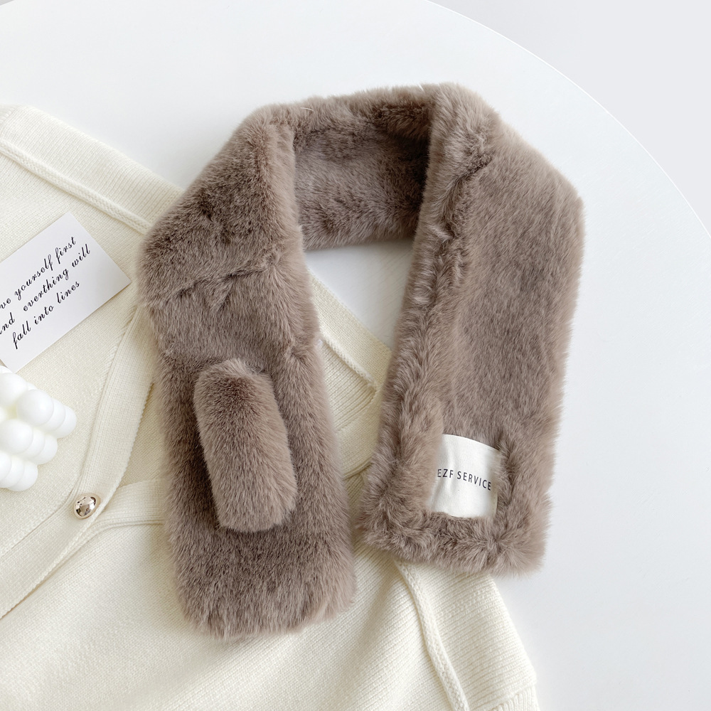 Sciarpa donna in peluche incrociata morbida e calda invernale_voghion.com