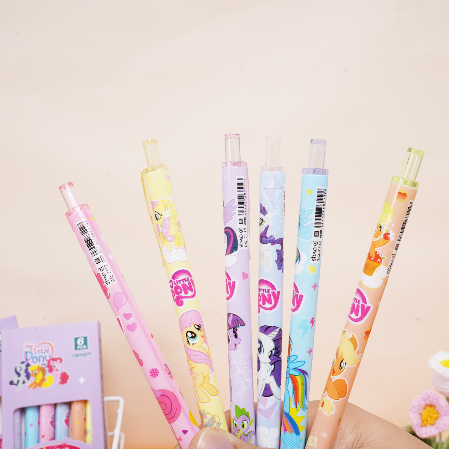 QIN - 7112 pony bolígrafo pulsante bolígrafo neutro bolígrafo de exámenes de papelería de estudiantes de alto valor visual al por mayor