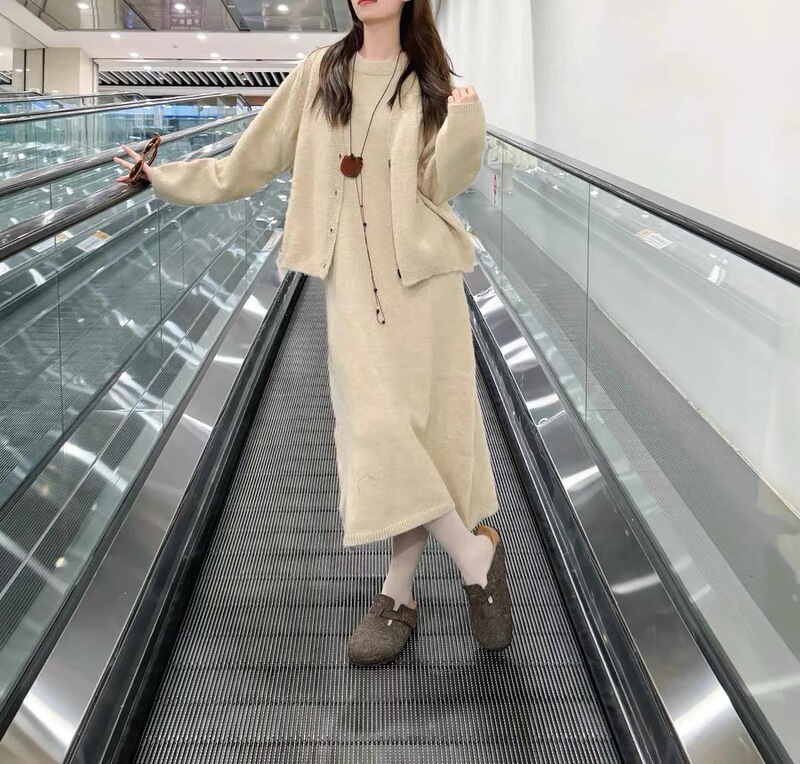 韩系针织两件套女秋冬新款慵懒风长袖毛衣开衫+中长款背心裙套装|undefined