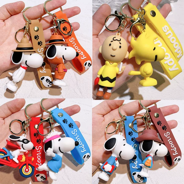 A Variety of Snoopy Keychains, Charlie Cartoon Creative Car Keychains, Cute Bag Pendants, Glue Dolls