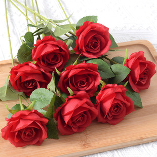 Valentinstag Romantisch Pastoral Rose Seidenblume Gruppe Datum Festival Künstliche Pflanze display picture 1