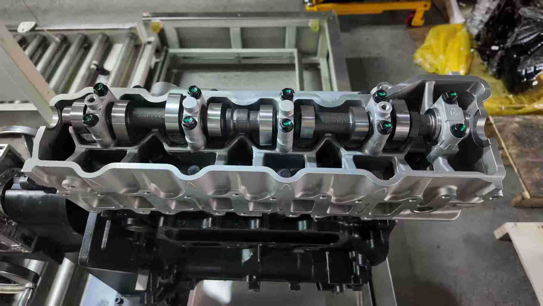Mitsubishi 4m40 Engine Bare Unit, Suitable for Models Such as Delica, Direct Supply from the Manufacturer