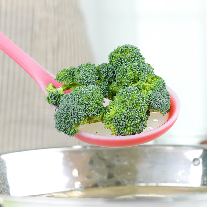 Spot cuchara de filtro de agua de silicona casera FDA olla antiadherente cuchara de cocina mango largo cuchara de escurrido para herramientas de cocina