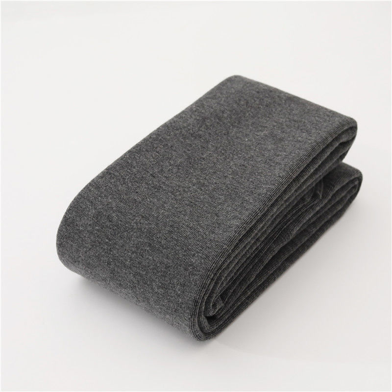 カシミヤの底のズボンの女性のベルベットの厚いズボンの靴下の春秋冬の系のオート麦の白い薄い色の縦の紋様の保温のズボンはやせています。