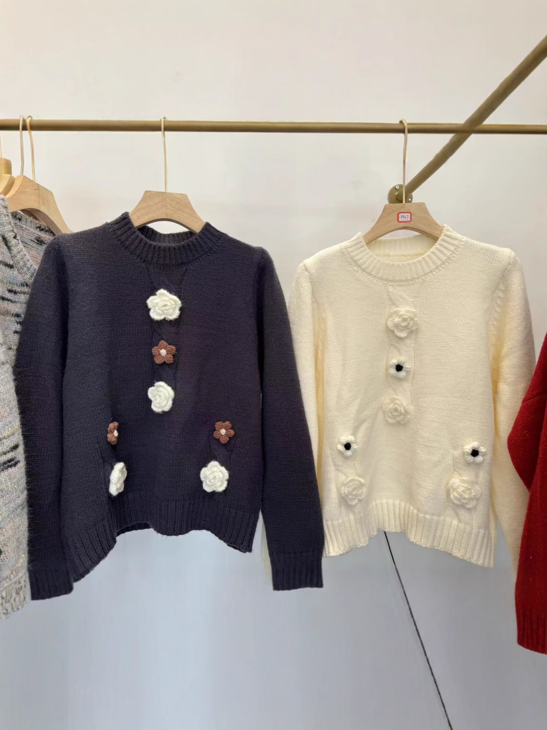 24 invierno Puyuan Año Nuevo rojo hermoso suéter de flores abrigo mujer otoño grande grasa mm