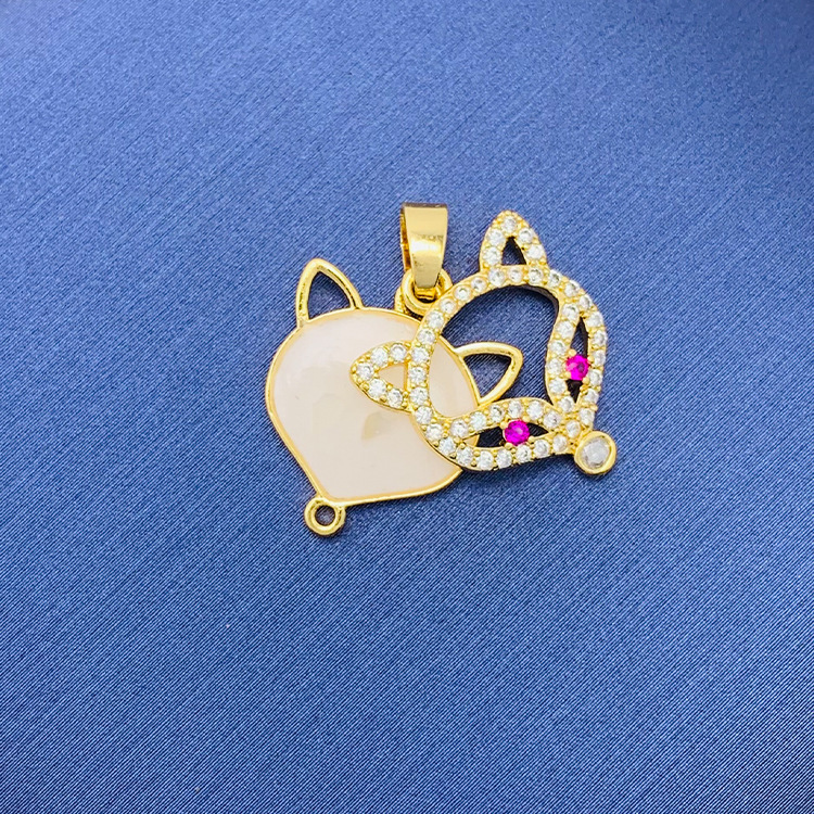 百種類のペンダントは心のままにファッションの経典を配合します。カップルの美しいペンダントは親友のアクセサリーを送ります。