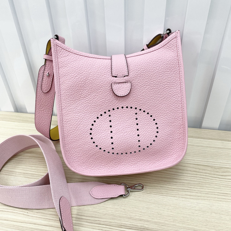 Cross-Border Fashion First-Layer Cowhide Evelyn Bag Genuine Leather H Cut Out Mini Shoulder Crossbody Bag for Women Ready for Sale Cross-Border Fashion First-Layer Cowhide Evelyn Bag Genuine Leather H Cut Out Mini Shoulder Crossbody Bag for Women Ready for Sale