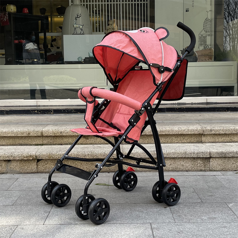 Cochecito de bebé de dibujos animados ultraligero y plegable, un cochecito de paraguas sencillo que se puede usar como cochecito de viaje de cuatro ruedas y como andador para bebés.