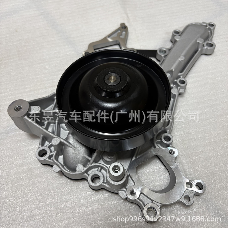 Suitable for Mercedes-Benz 276 Engine Cooling Water Pump 2762001301 2762000401 2762001501
