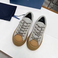 カップル同タイプのファッション布面電気刺繍板靴女性ストラップ気質カジュアルシューズクラシック新型男女スタイルの運動靴
