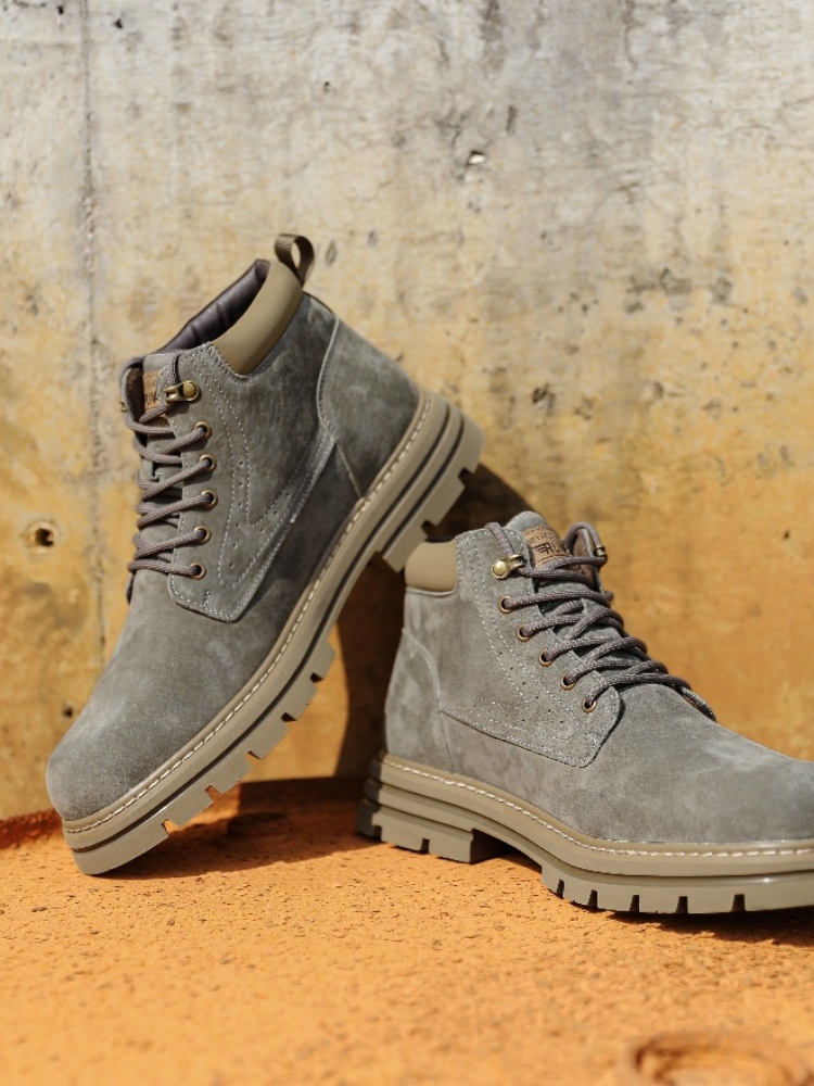 Primavera estate inverno grandi stivali bassi in stile britannico scarpe da lavoro da uomo stivali gialli grandi retrò_voghion.com