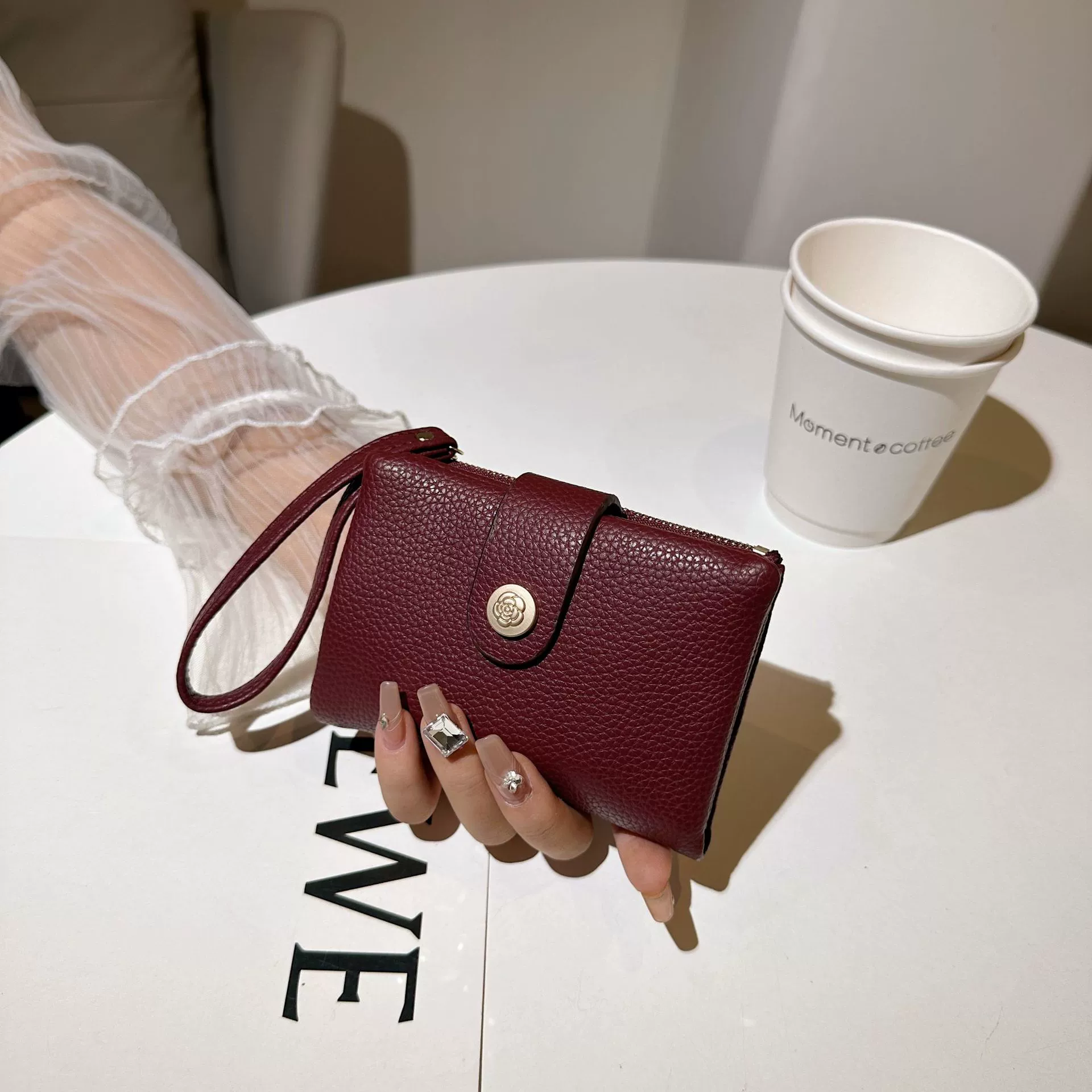 (Cross-border trading), polyurethane short capacious fashionable folding wallet