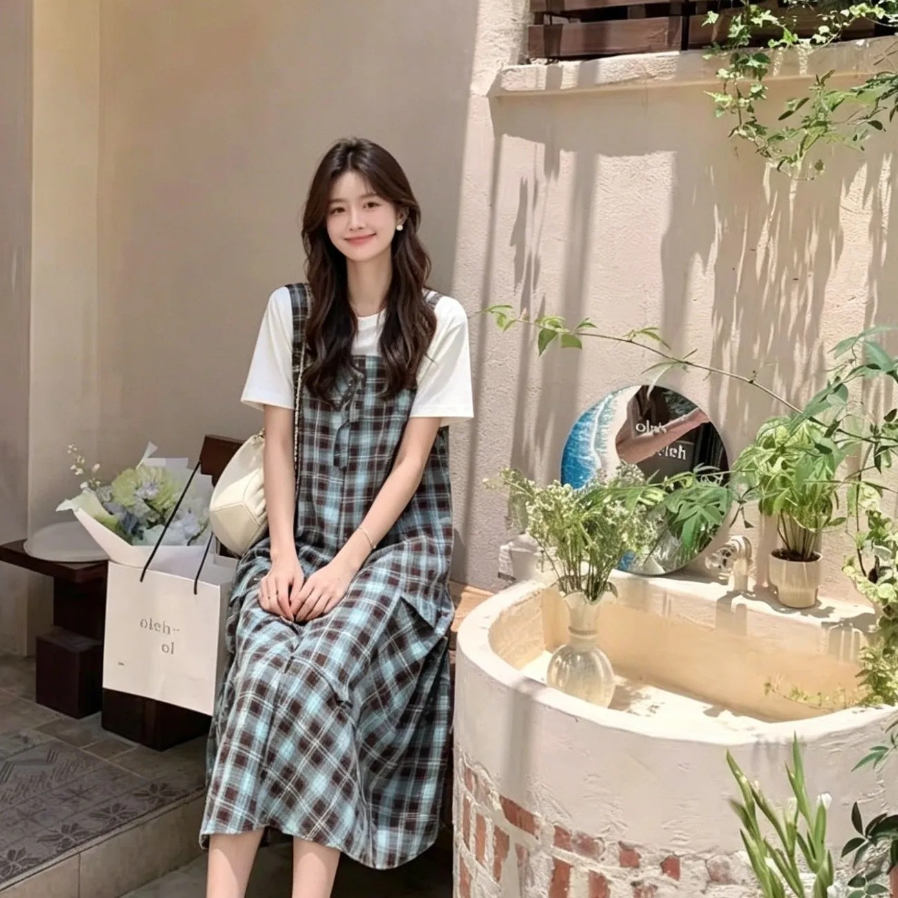 Ayollar uchun yangi va preppy uslubidagi plaid osma ko'ylak, keng, ozg'in va yoshlik baxsh etuvchi, mayda qaddi ayollar uchun mos, kundalik kundalik kiyim, sun'iy ikki qismli uslub.