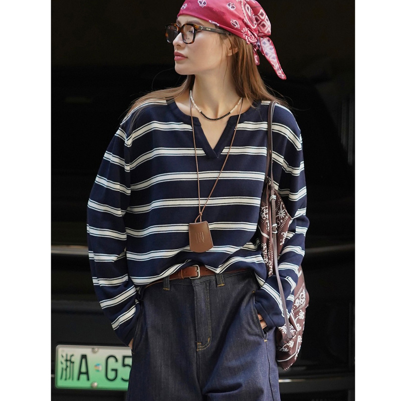 Louvre Early Autumn New Korean Style Fashionable and Relaxed V Neck Thick Stripesd Sheep Wool Sweater Soft and Skin-Friendly Top for Women