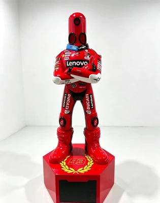 Human-shaped helmet dryer combines drying, aromatherapy, sterilization, and sound system into one, a popular cross-border TikTok product (Avtomobil və motosiklet məhsulları istehsal avadan)