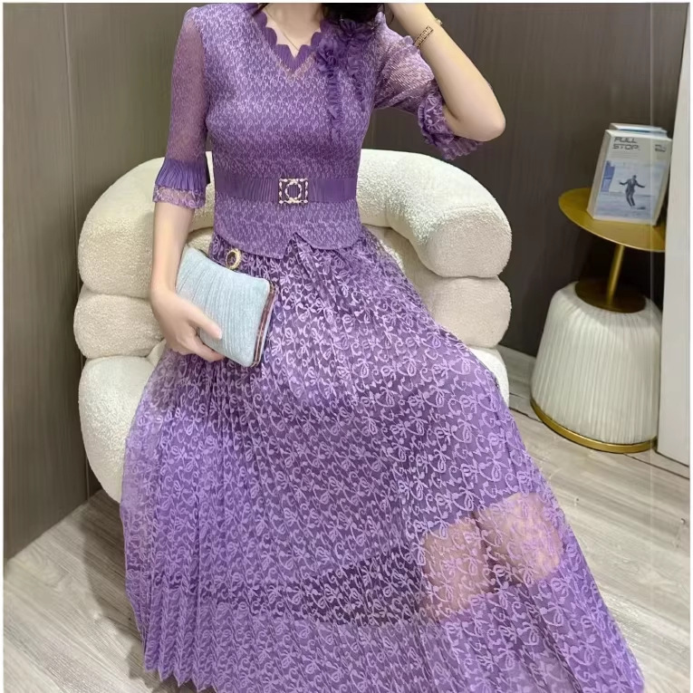 European Station 2026 Spring New Fashion Pleated Lace Patchwork Slimming Mid-Length Pleated Dress