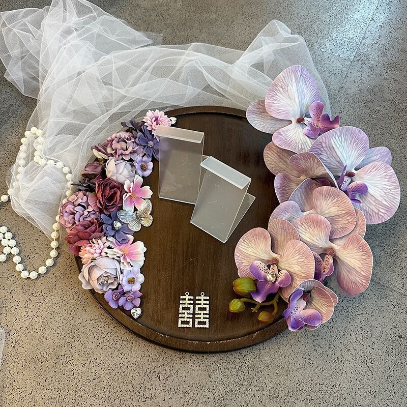 Traditional Chinese-style round tray for displaying wedding shoes, props for wedding games, wedding photo prop, shoe display stand