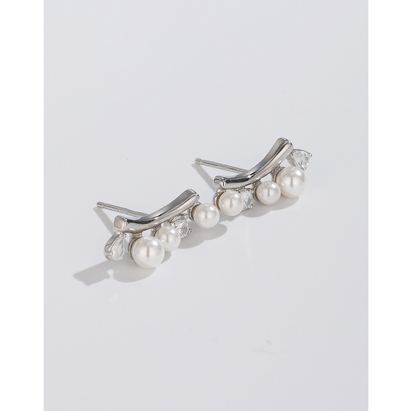 Luz de lujo nicho de alto grado temperamento pendientes 2023 nuevos pendientes de diseño Pendientes de perlas de plata esterlina 925 para mujer