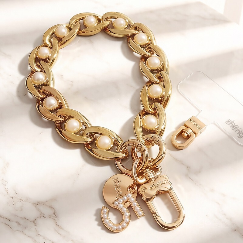 2026 Korean-Style Popular Pearl Bracelet for Women with Zircon, Niche High-End Vintage Single Diamond Cuban Chain Hand Chain