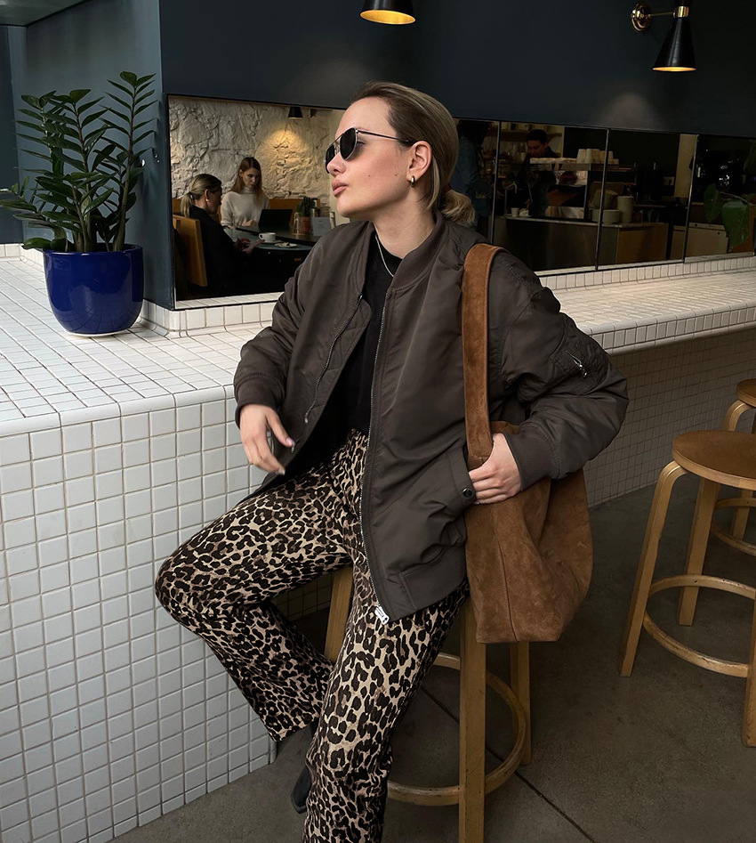 Women's Holiday Daily Streetwear Leopard Full Length Button Casual Pants Skinny Pants display picture 20