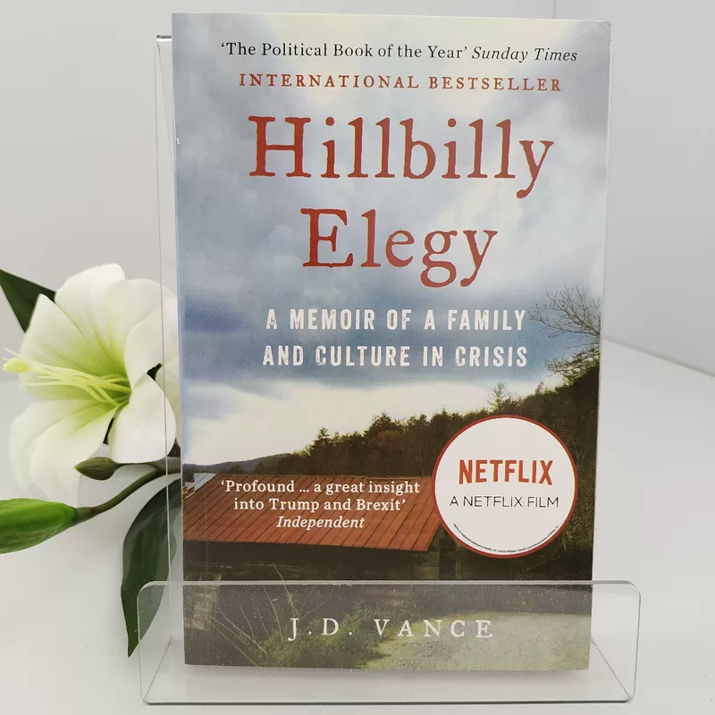 Книга J.D. Vance Hillbilly Elegy, английское издание, мемуары об американской жизни