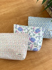 3432 ins小眾碎花化妝包水乳護膚品收納包女手拿便攜大容量內膽包