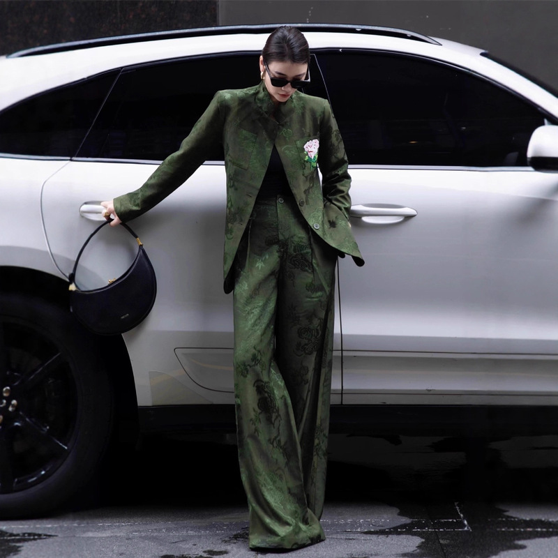 2025 New Autum Women's European and American Style Suit Stand Collar Slim Fit Pure Color Bottom Printing Elements Fashionable and Elegant